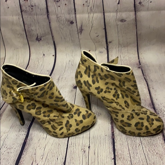 Cami leopard print 5in heel stiletto bootie buckle - Picture 3 of 8